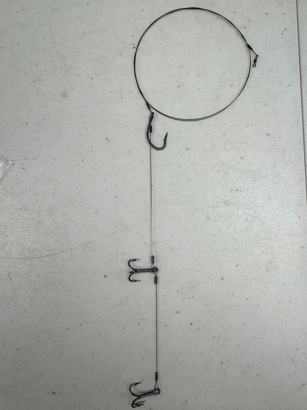 All Titanium Double Pogie Rig (10pk): 40lb / 40lb Trace Wire / Mustad J-Hook / VMC (Treble)